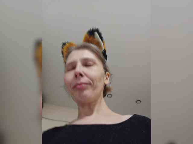 -Queen-Margo- webcam