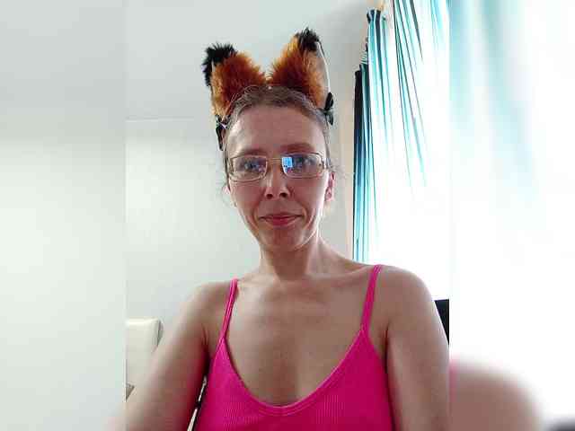 -Queen-Margo- webcam