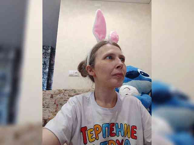 -Queen-Margo- webcam