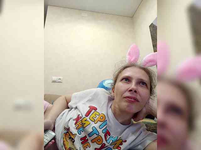 -Queen-Margo- webcam
