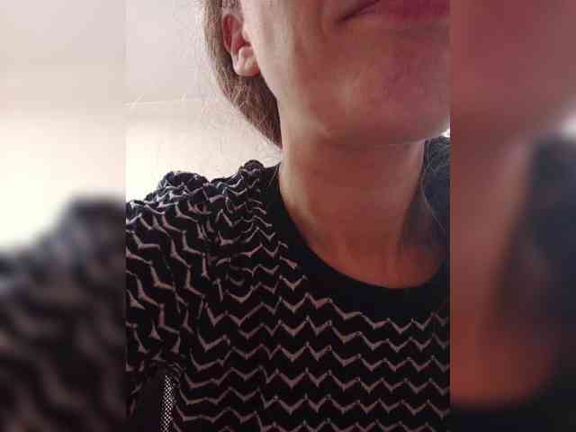 -Queen-Margo- webcam