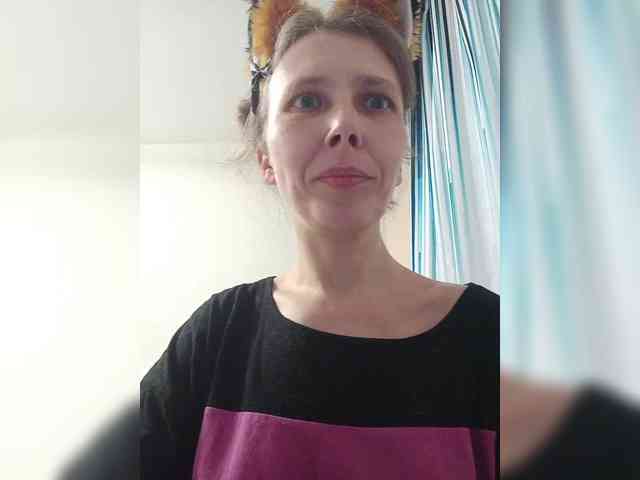 -Queen-Margo- webcam