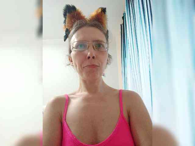-Queen-Margo- webcam