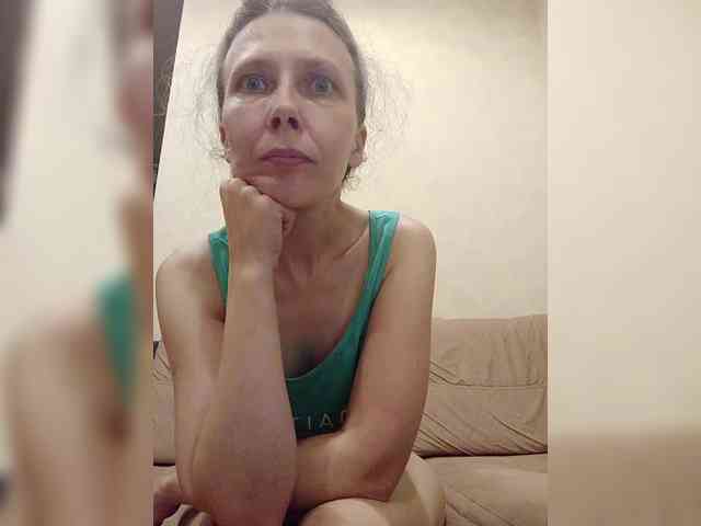 -Queen-Margo- webcam