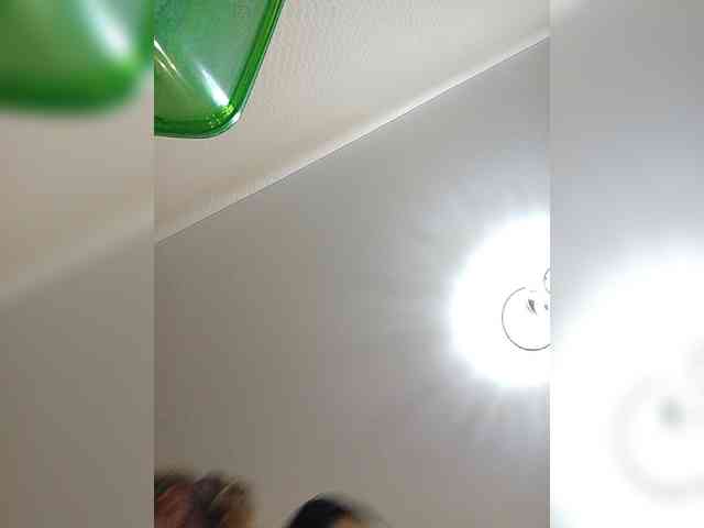 -Queen-Margo- webcam