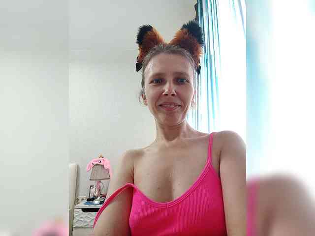 -Queen-Margo- webcam