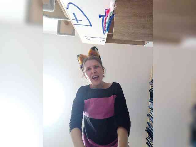 -Queen-Margo- webcam