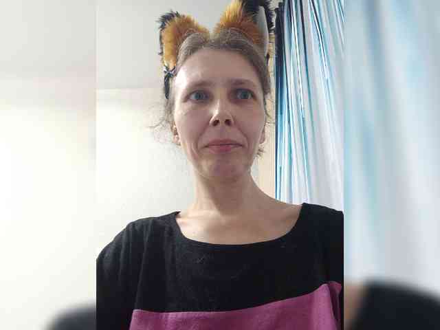 -Queen-Margo- webcam