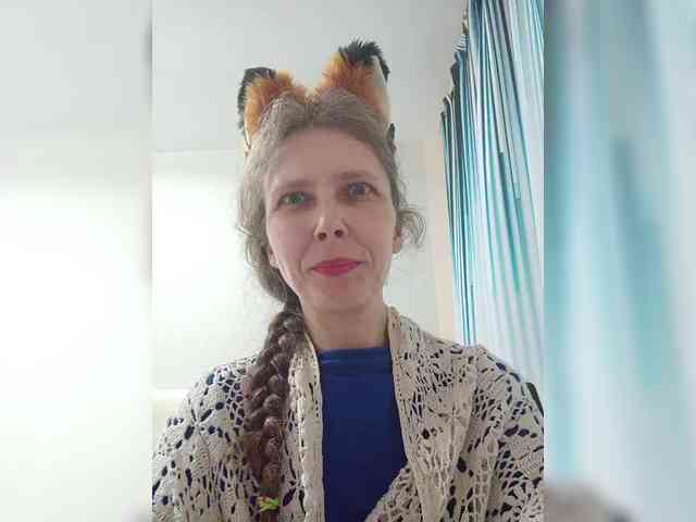 -Queen-Margo- webcam