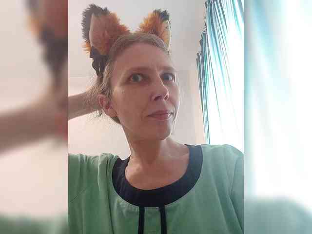 -Queen-Margo- webcam