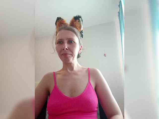 -Queen-Margo- webcam