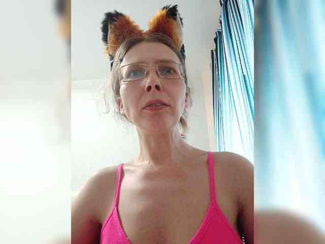 -Queen-Margo- webcam