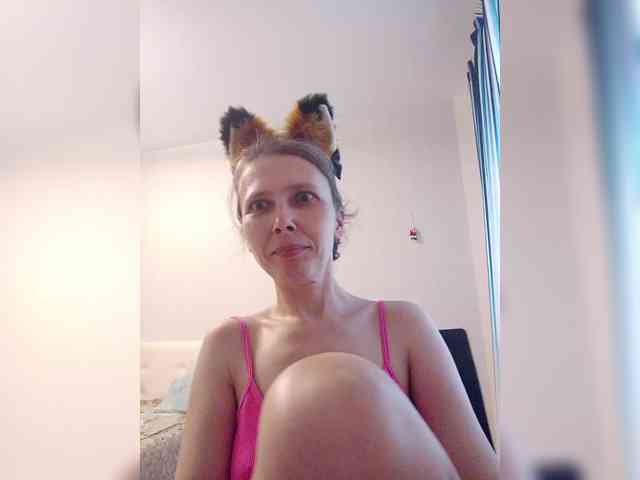 -Queen-Margo- webcam