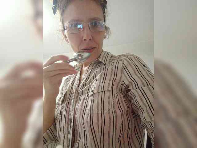 -Queen-Margo- webcam