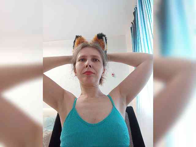 -Queen-Margo- webcam
