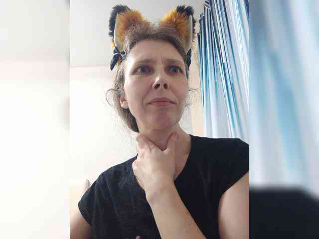 -Queen-Margo- webcam