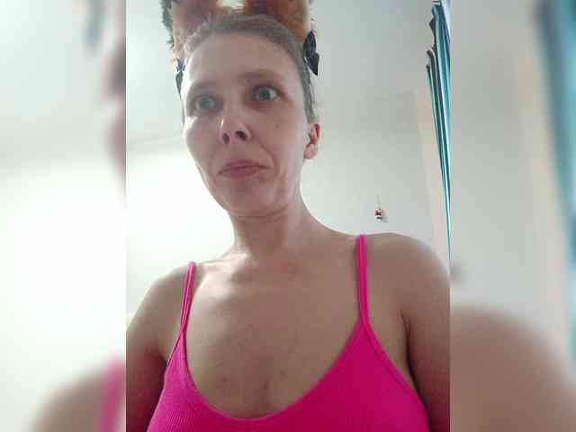 -Queen-Margo- webcam