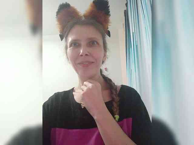 -Queen-Margo- webcam