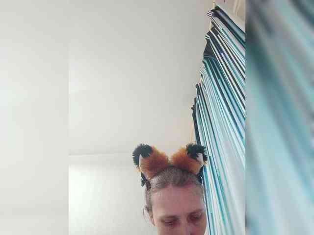 -Queen-Margo- webcam