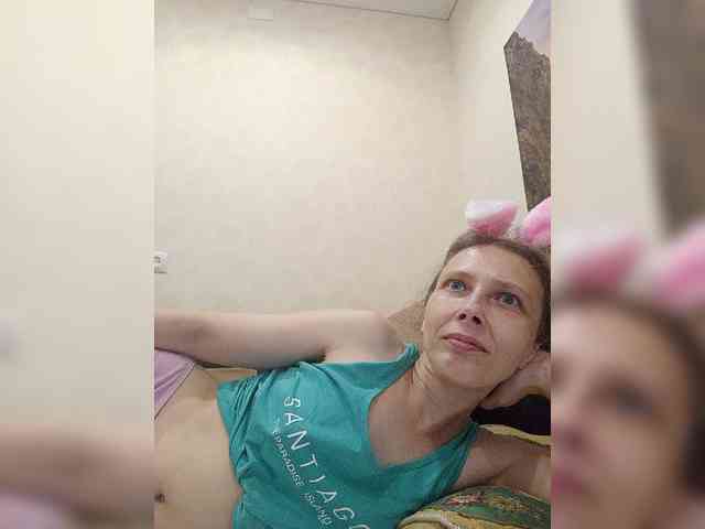 -Queen-Margo- webcam