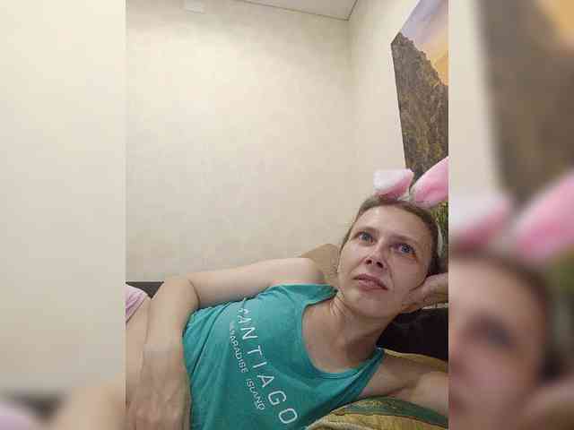 -Queen-Margo- webcam