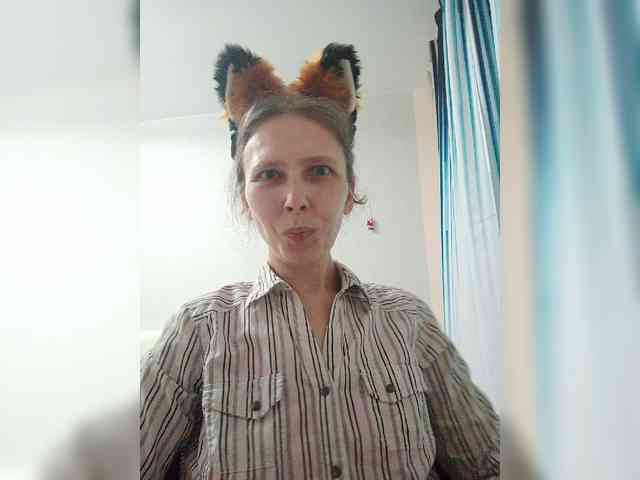 -Queen-Margo- webcam