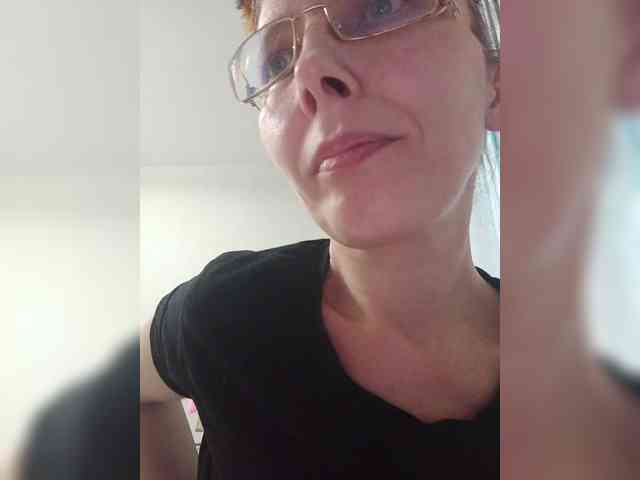 -Queen-Margo- webcam