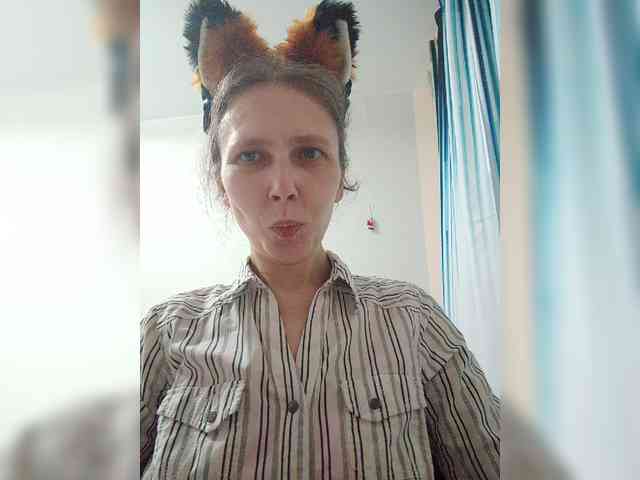 -Queen-Margo- webcam