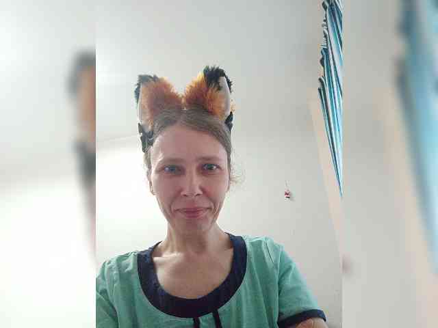 -Queen-Margo- webcam