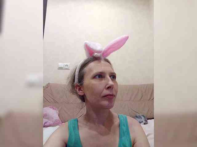 -Queen-Margo- webcam
