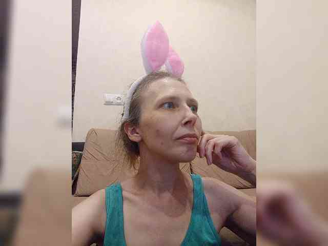 -Queen-Margo- webcam