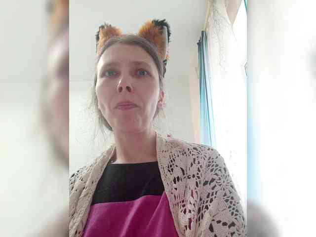 -Queen-Margo- webcam