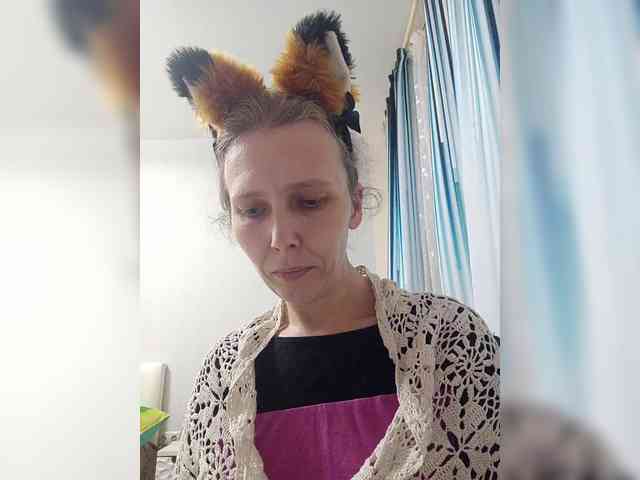 -Queen-Margo- webcam