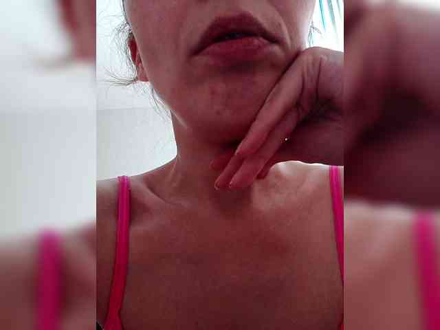 -Queen-Margo- webcam