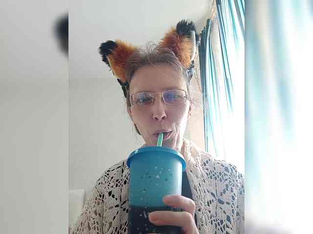 -Queen-Margo- webcam