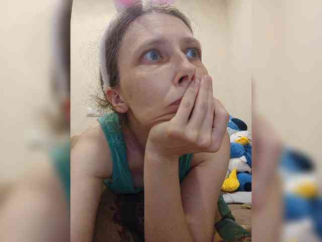 -Queen-Margo- webcam