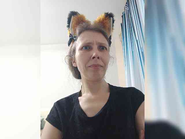 -Queen-Margo- webcam