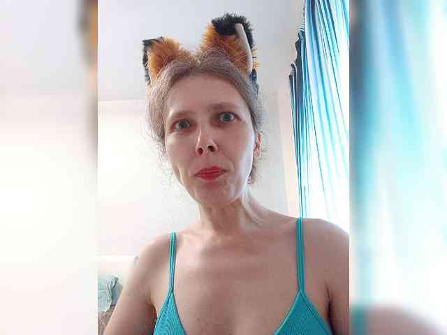 -Queen-Margo- webcam