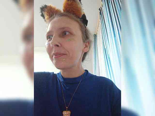 -Queen-Margo- webcam