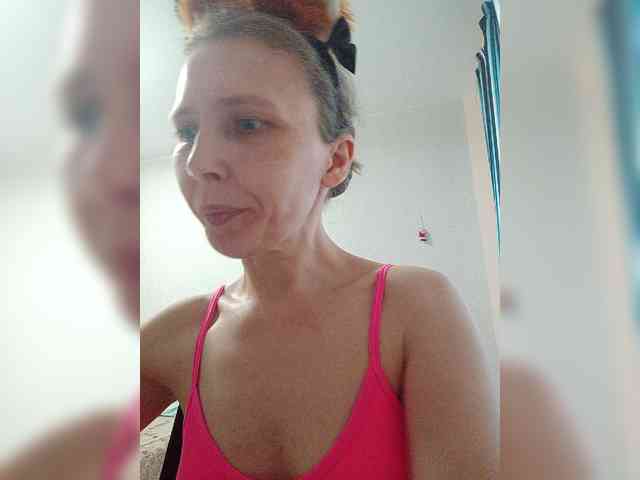 -Queen-Margo- webcam