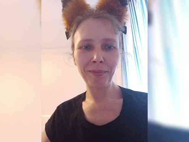 -Queen-Margo- webcam