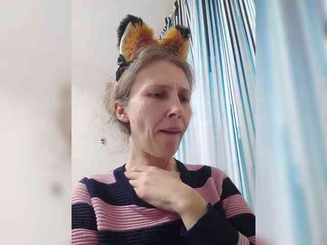 -Queen-Margo- webcam
