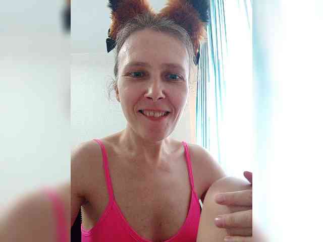 -Queen-Margo- webcam