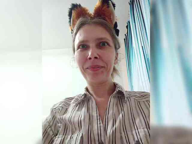 -Queen-Margo- webcam