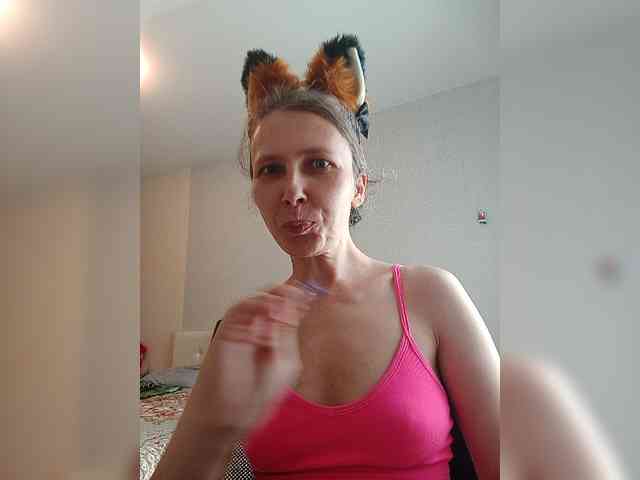 -Queen-Margo- webcam