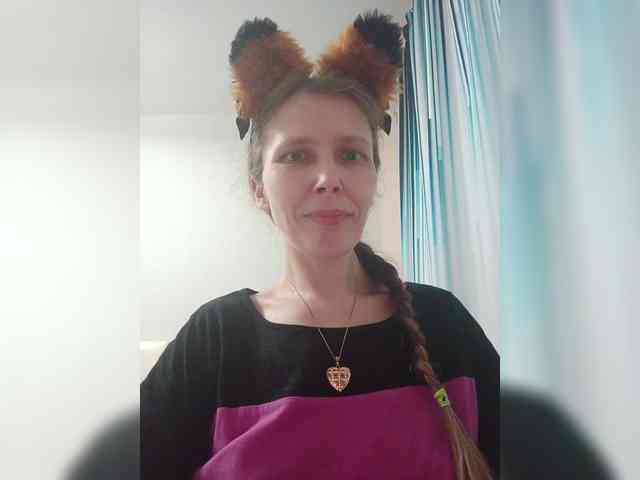 -Queen-Margo- webcam