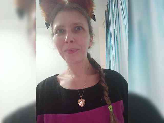 -Queen-Margo- webcam