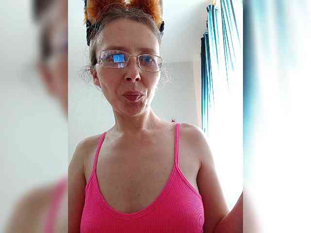 -Queen-Margo- webcam