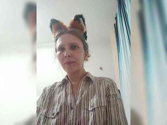 -Queen-Margo- webcam