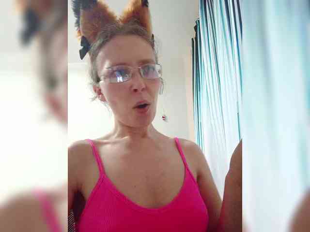 -Queen-Margo- webcam
